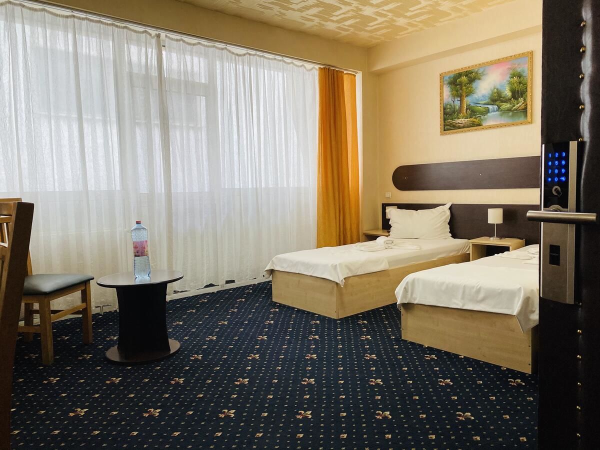 Отель Hotel Charter Otopeni Отопень-22